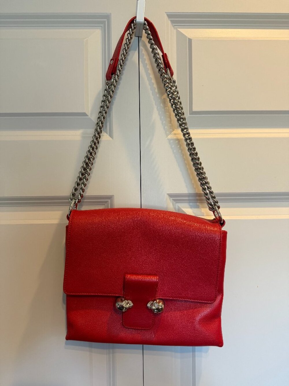 Alexander McQueen Twin Skull Read Leather Shoulder or Crossbody Bag